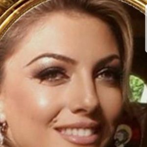 Meet your Posher, Dona